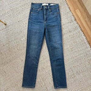 ARITZIA DENIM FORUM The Lola High Rise Skinny Jeans- Size 24W, 26L